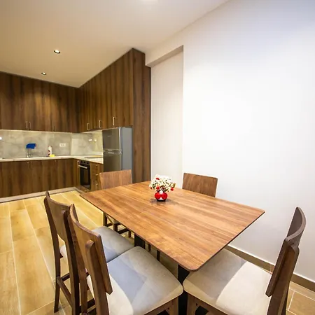 Lägenhet Ajdens Luxury Lungomare Vlorë