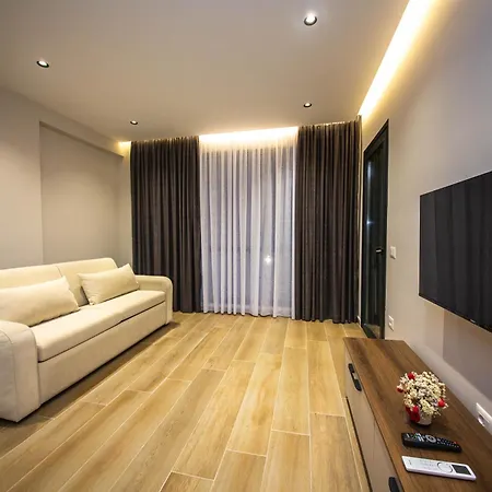 Ajdens Luxury Lungomare * Vlorë