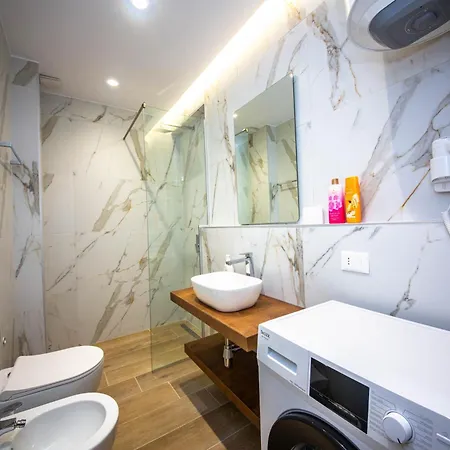 アパート Ajdens Place *