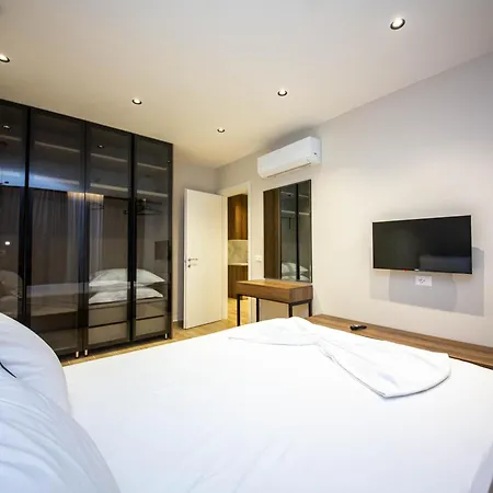 Ajdens Place アパート *