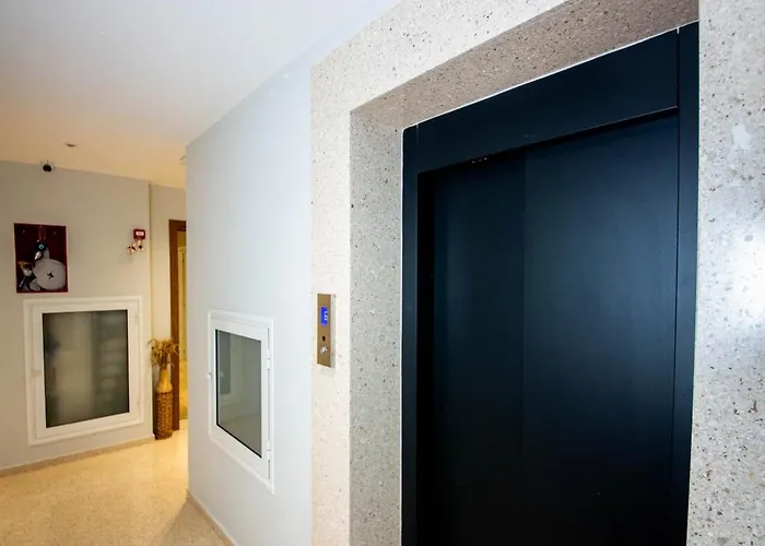 公寓 Ajdens Place *